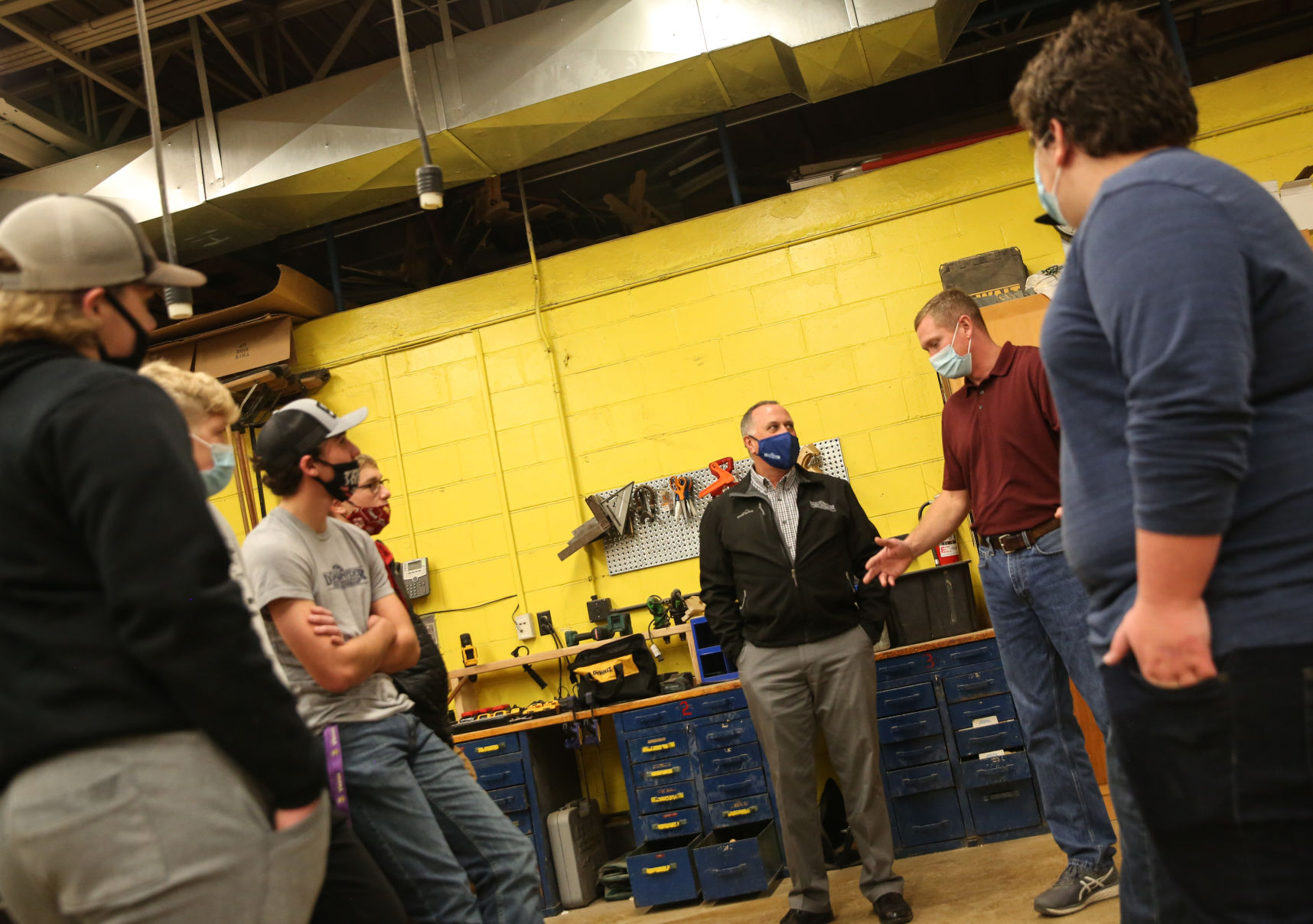 Clear Lake High School apprenticeship program - building trades
